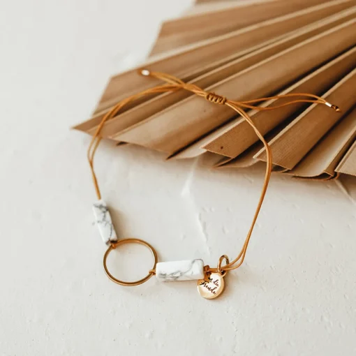 Armband Howlith