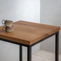 Bar Tisch freistehend