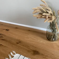 Eiche Landhausdiele rustikal astig gebürstet Natur geölt