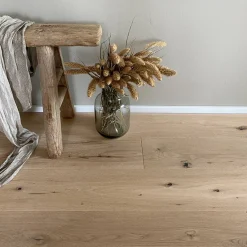 Eiche Landhausdiele rustikal astig gebürstet Rohoptik geölt