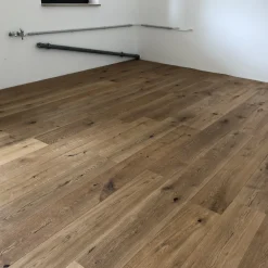 Eiche Landhausdiele rustikal astig gebürstet Natur geölt