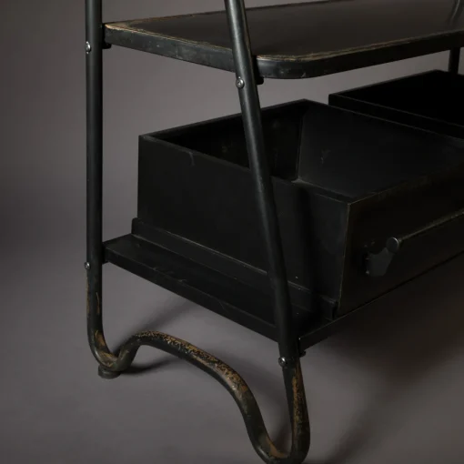 Garderobe Vintage