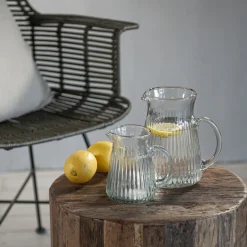 Kanne Glas gestreift