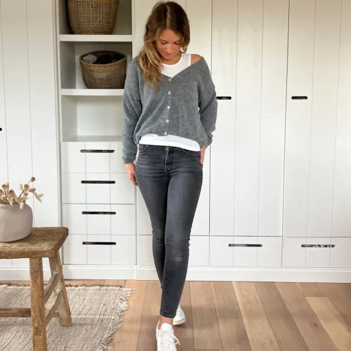kurze Strickjacke Knöpfe