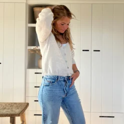 kurze Strickjacke Knöpfe