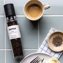 Pepper Black