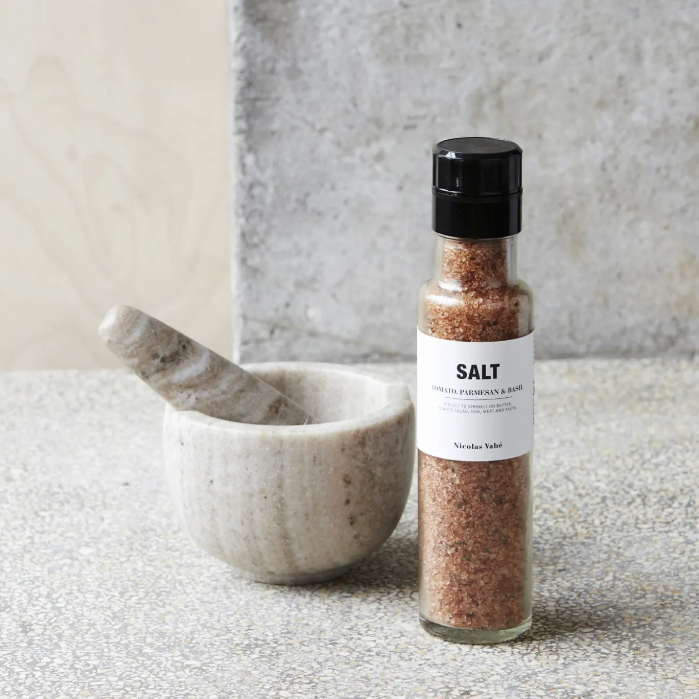 Salz mit Parmesan, Tomaten & Basilikum