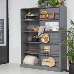 Schiebetürschrank leem