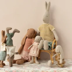 Stofftier Hase Blumenkleid Größe 2