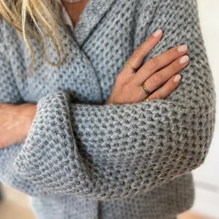 Strickjacke grob