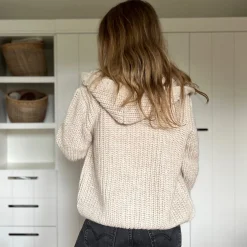 Strickjacke mit Kapuze