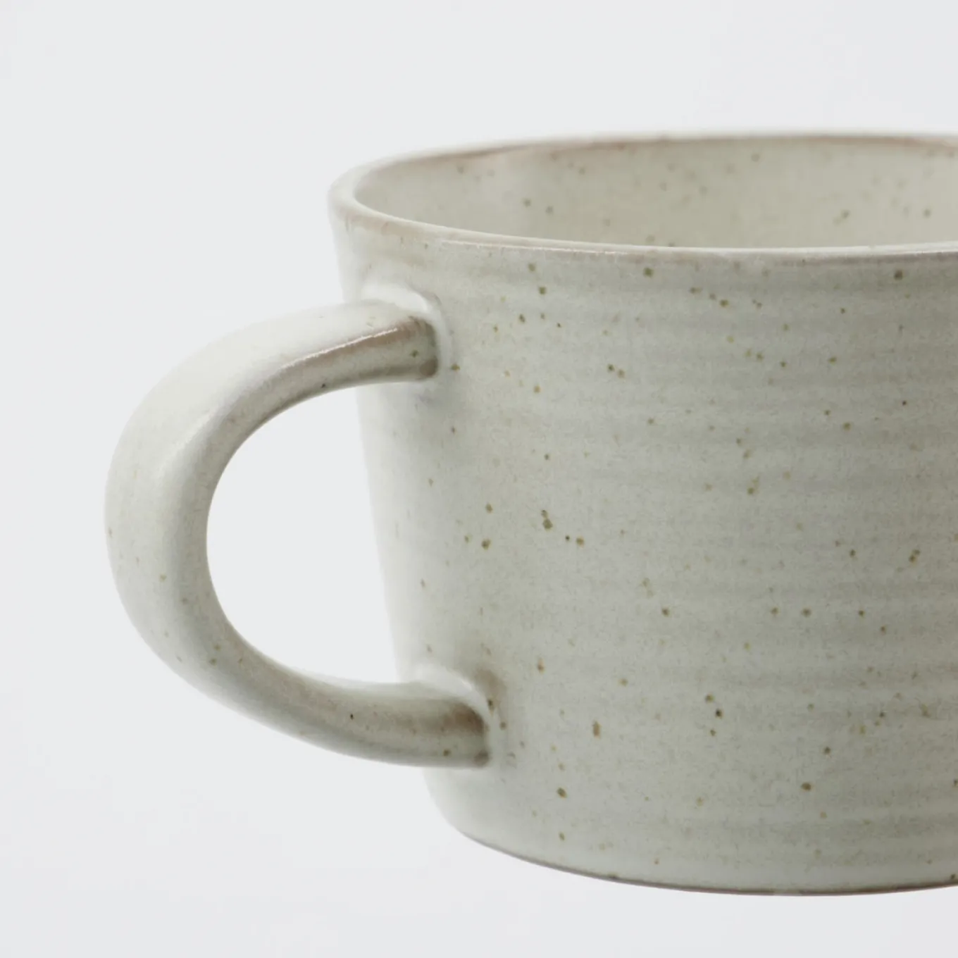 Tasse Steingut mit Unterteller