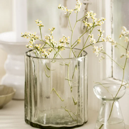 Topf Glas mit Rillen
